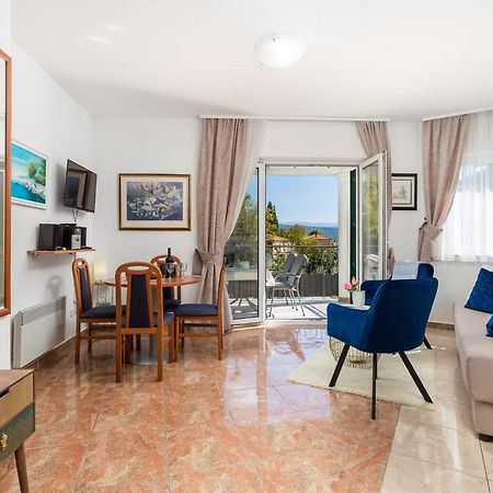 Light Summer Apartment With A Swimming Pool Opatija Exterior foto